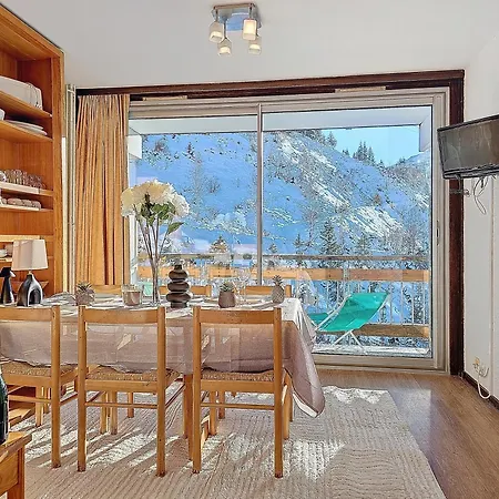 1650 - Mountain View - Snow Front 2s03 * Courchevel