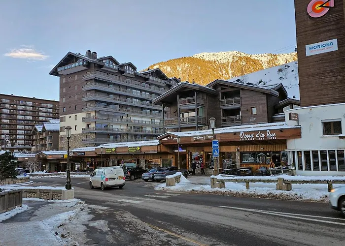 1650 - Mountain View - Snow Front 2s03 Daire