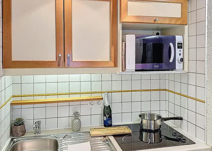 1650 - Mountain View - Snow Front 2s03 * Courchevel